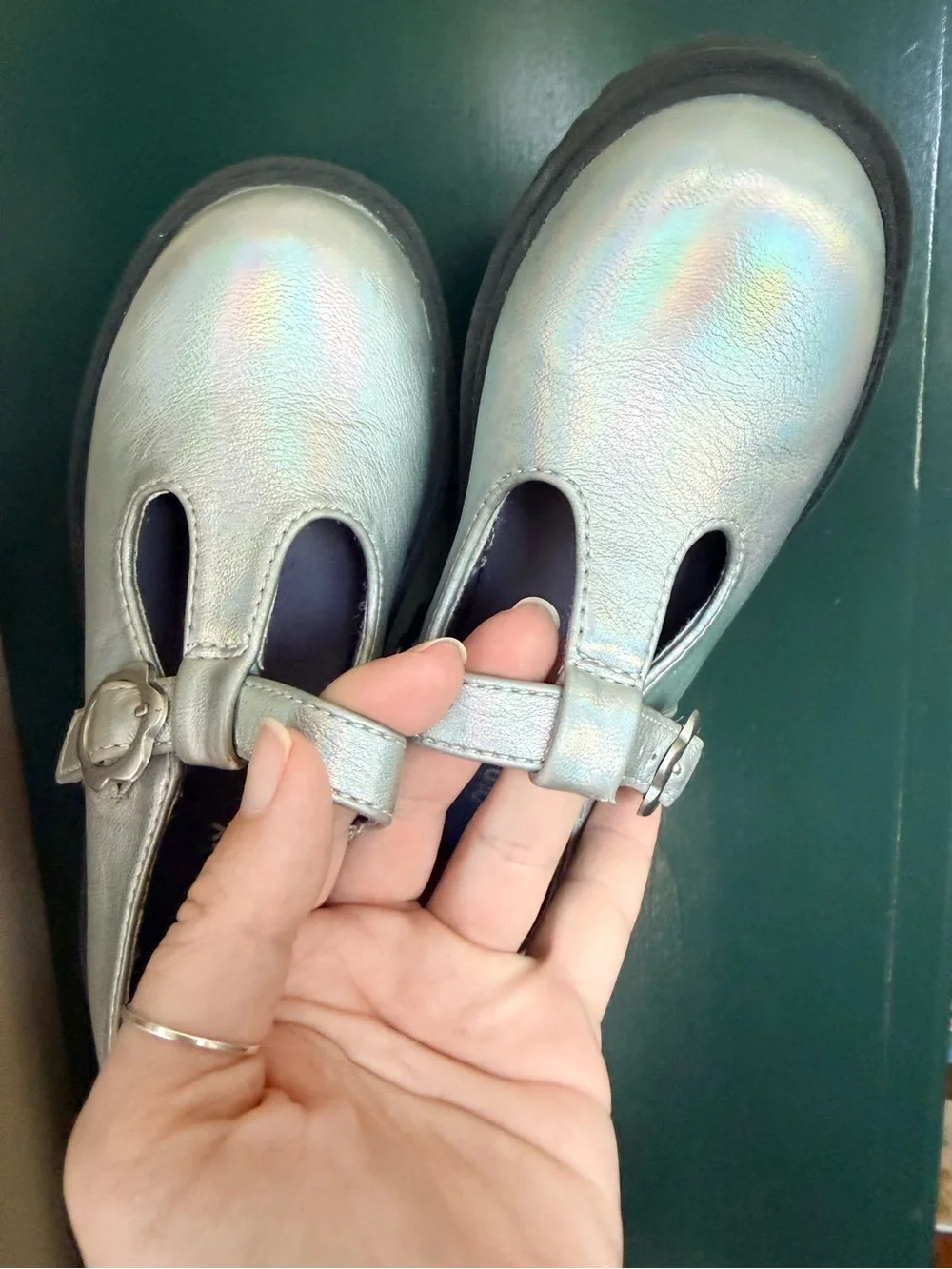 Girl’s Old Navy Silver Metallic chunky Mary Janes